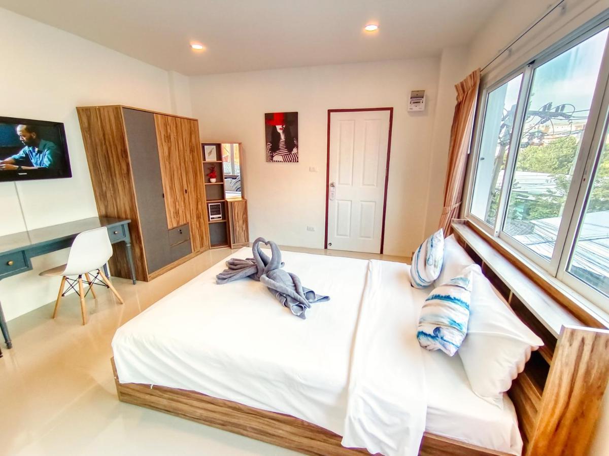Sailor Hotel Pattaya Bagian luar foto