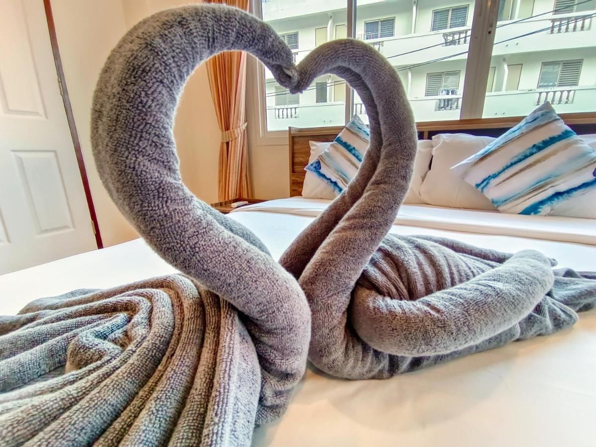 Sailor Hotel Pattaya Bagian luar foto