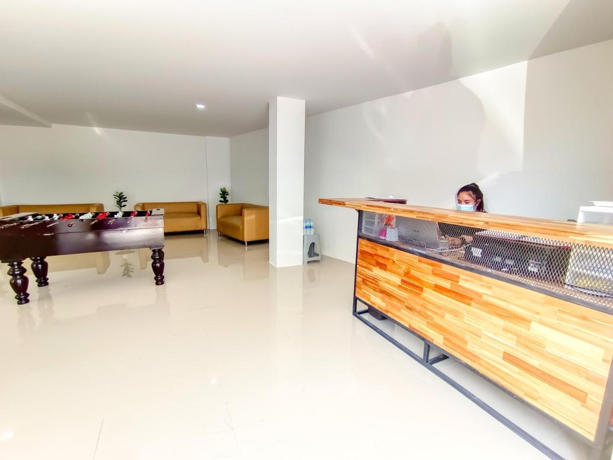 Sailor Hotel Pattaya Bagian luar foto